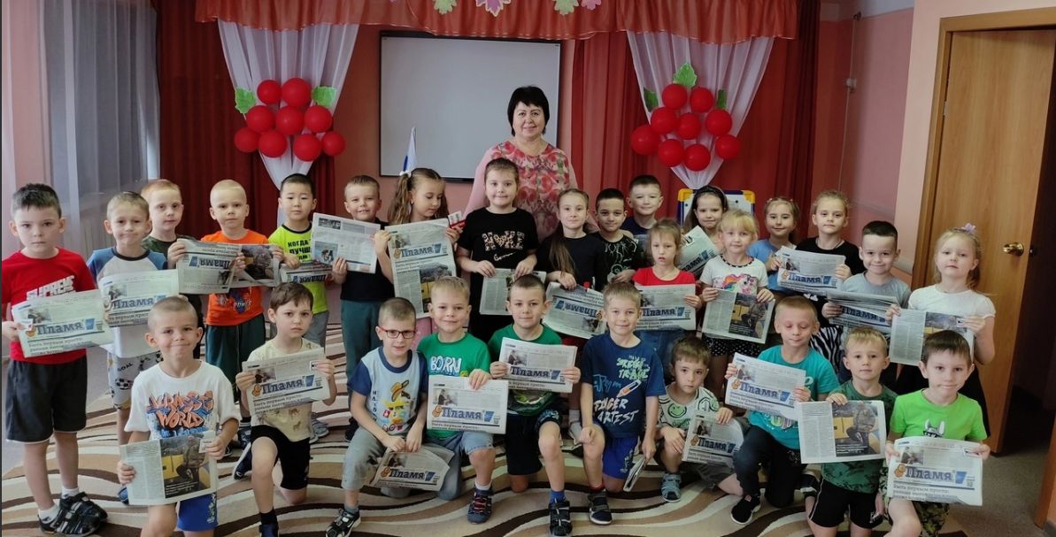 Редактор Марина Губенко рассказала дошкольникам, как делается районная газета 