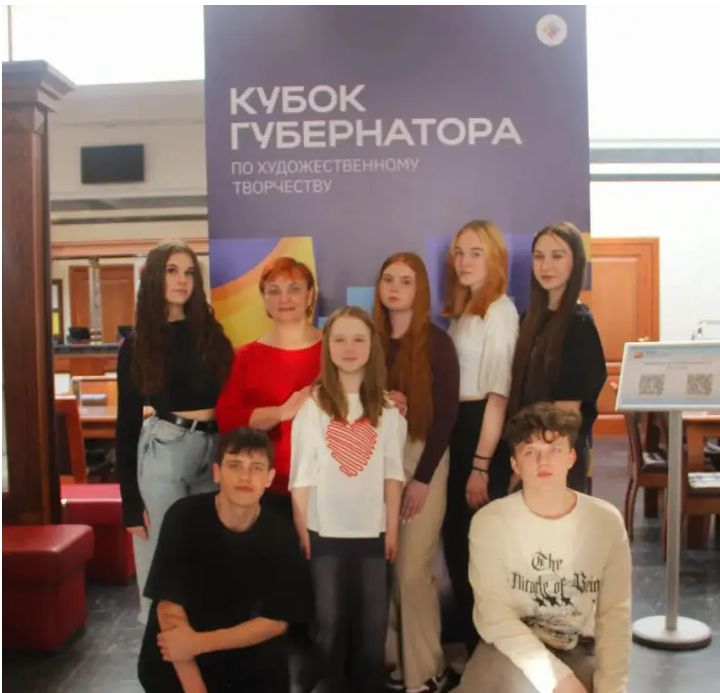 Давайте поможем юным талантам стать финалистами!