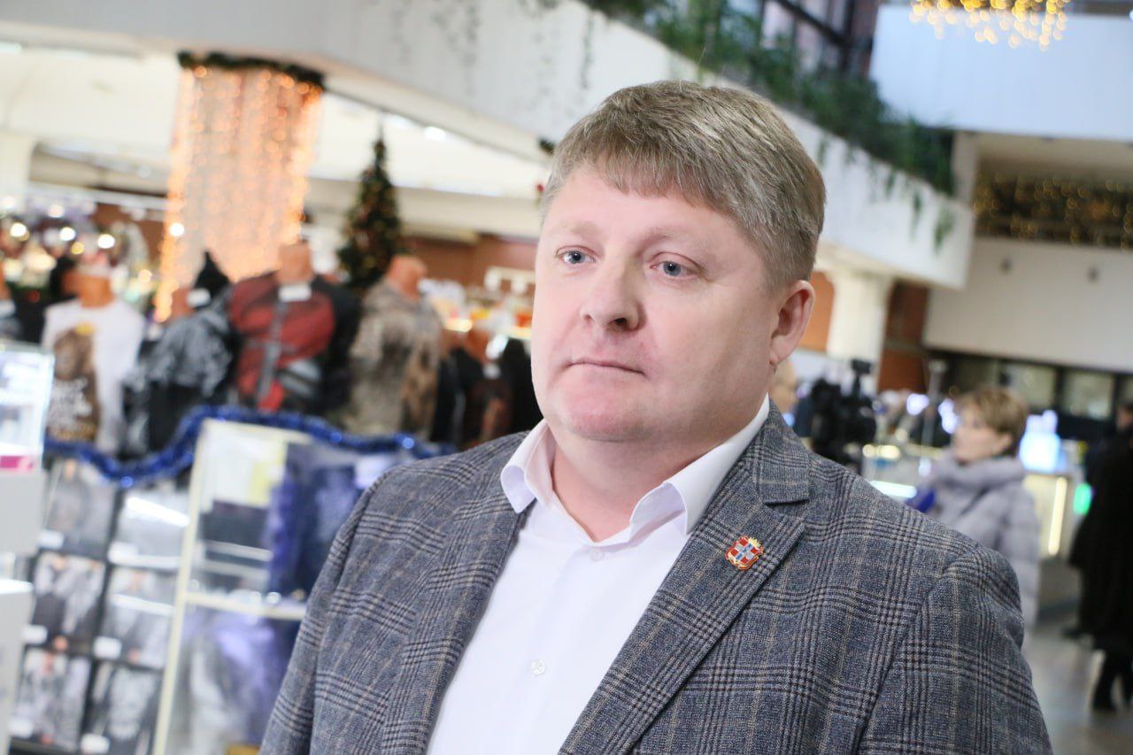 В Омской области активно идет сбор подписей за кандидатуру Владимира Путина для участия в выборах
